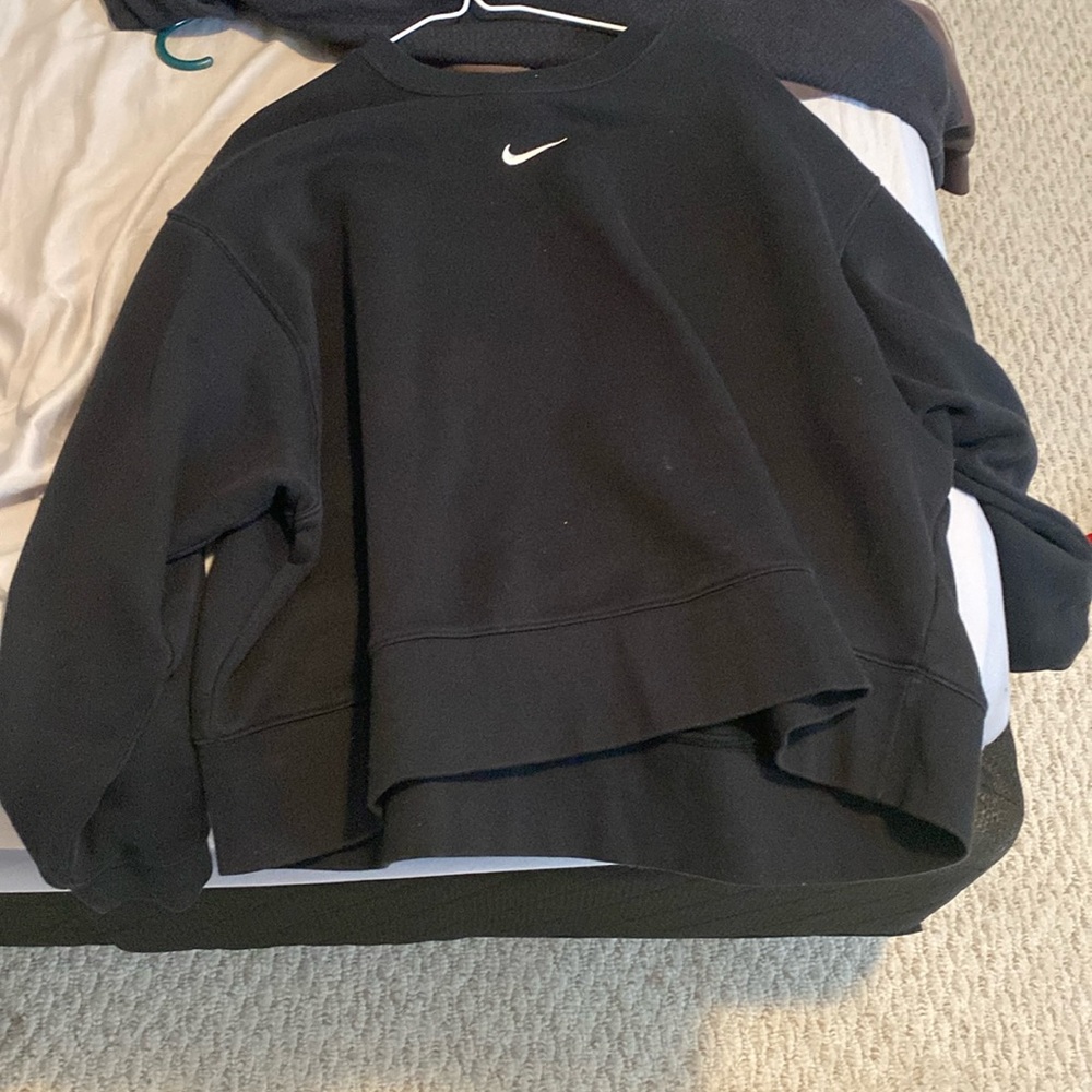 Nike sweatshirt